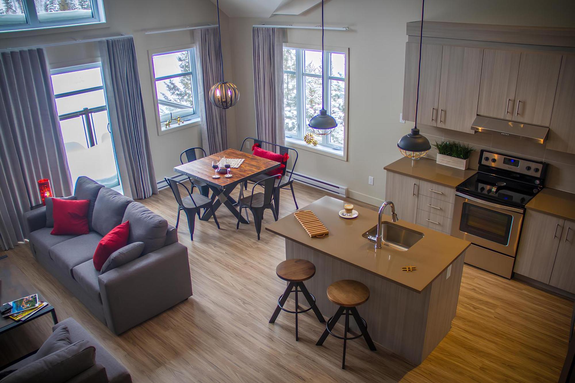 Le Viking Resort Sainte-Marguerite-du-Lac-Masson Buitenkant foto